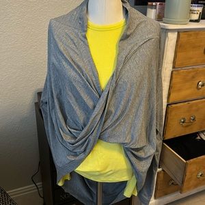 Lululemon grey knit top